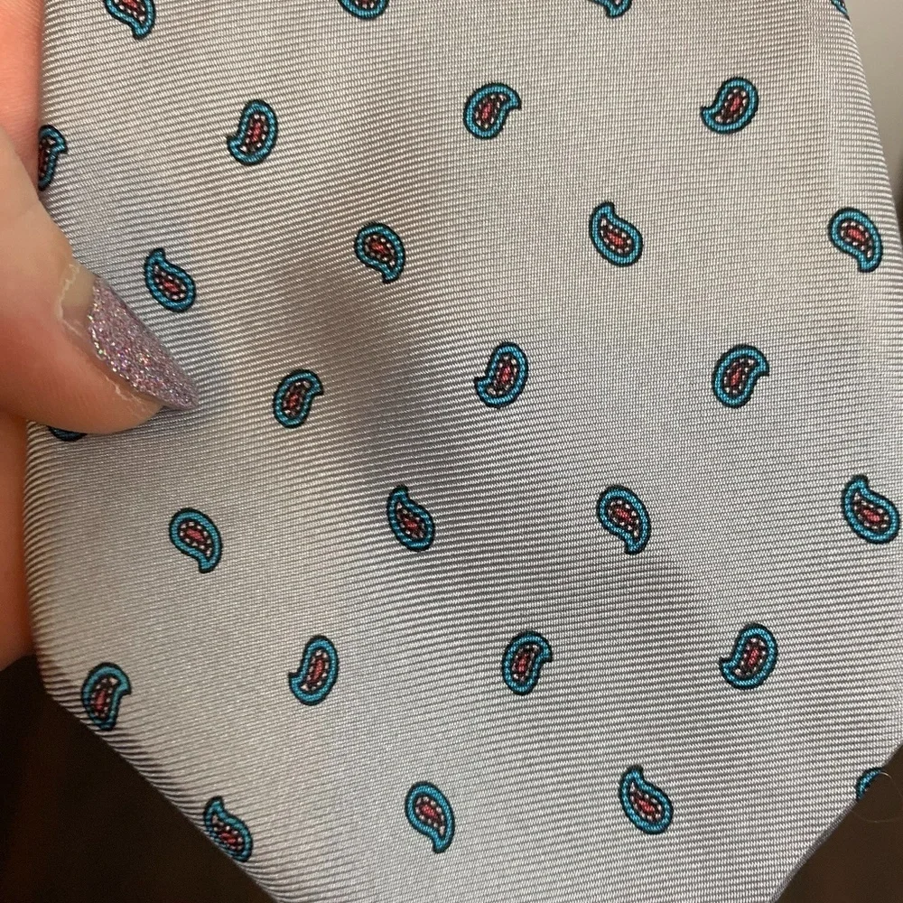 Kenneth Stevens Gray Paisley 100% Silk Tie